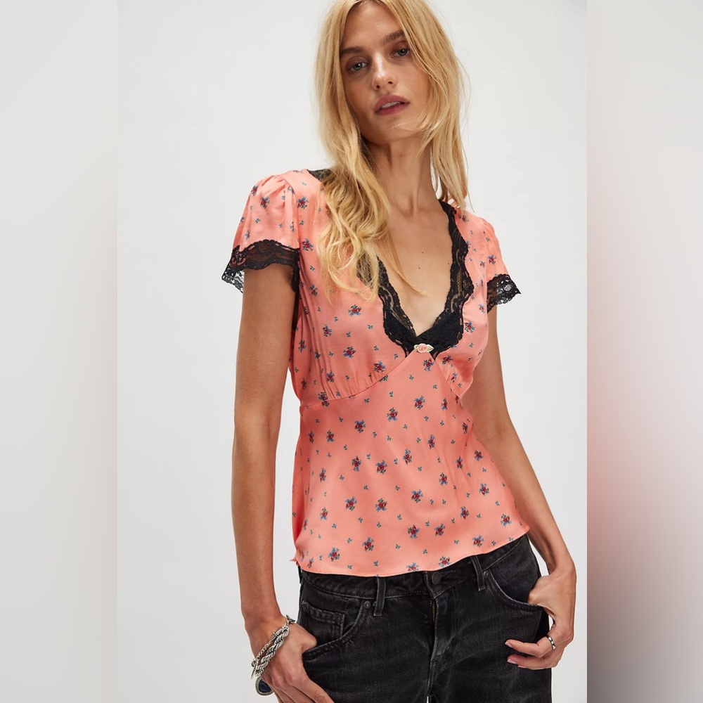 RIXO Coral Pink Micro-Print V-Neck Blouse with Black Lace Trim
